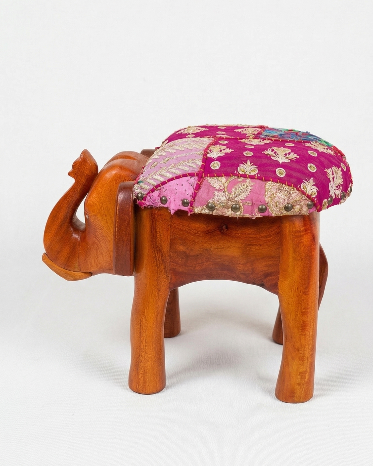 Seaters And Side Tables